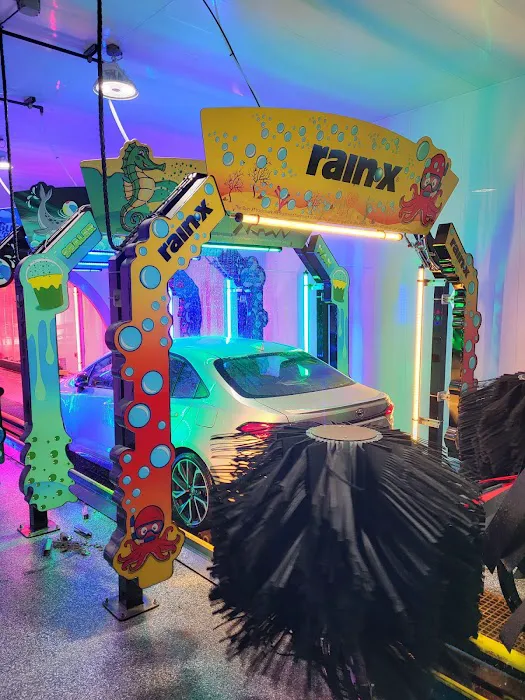 Prestige Car Wash Quincy (Hancock Street) 3