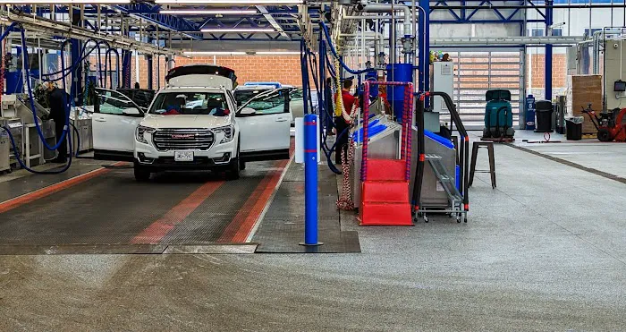 Delta Sonic Car Wash & Detailing - Amherst 1