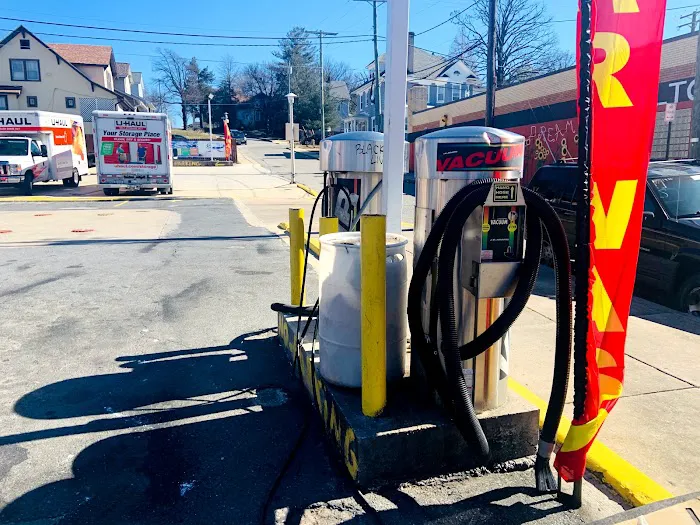 Evergreen Gas Auto & Car Wash 1