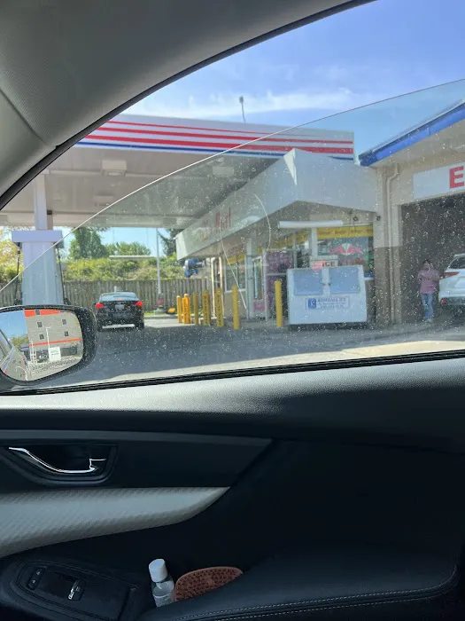 Rio Gas Station 3