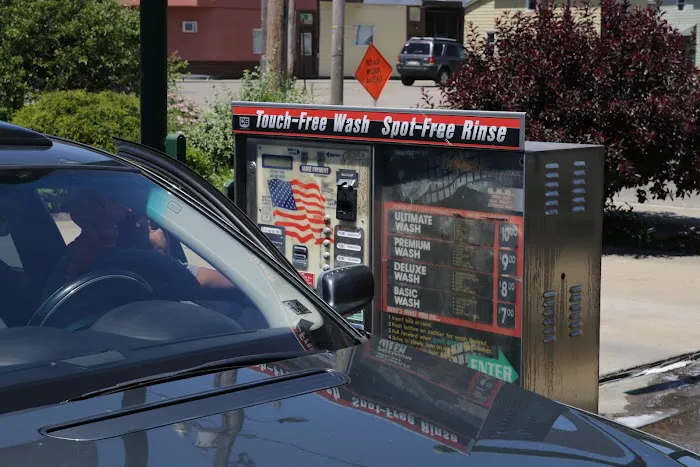 Moonan's Touchless Car Wash 1