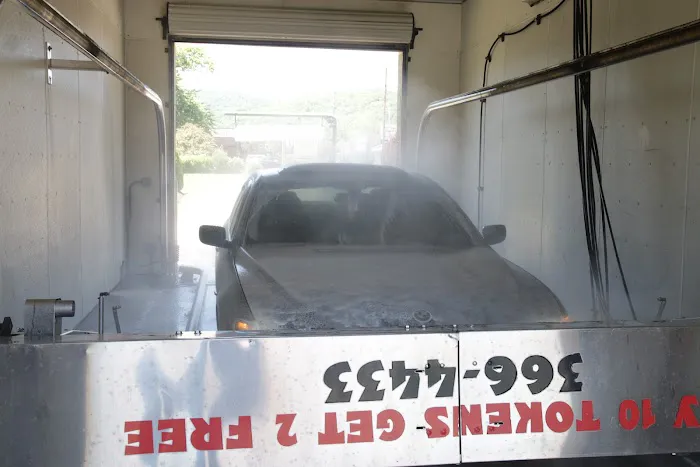 Moonan's Touchless Car Wash 3