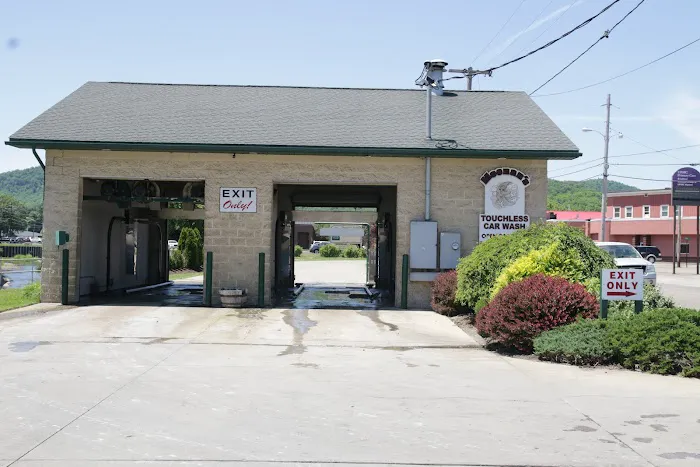 Moonan's Touchless Car Wash 9