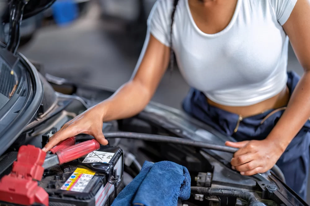 How to Prevent Car Battery Drainage: Practical Tips to Keep Your Vehicle Running Smoothly