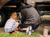 How to Get Help with a Broken Down RV: Essential Tips for Roadside Assistance