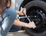 How to Get Help for a Flat Tire at Night Safely and Efficiently