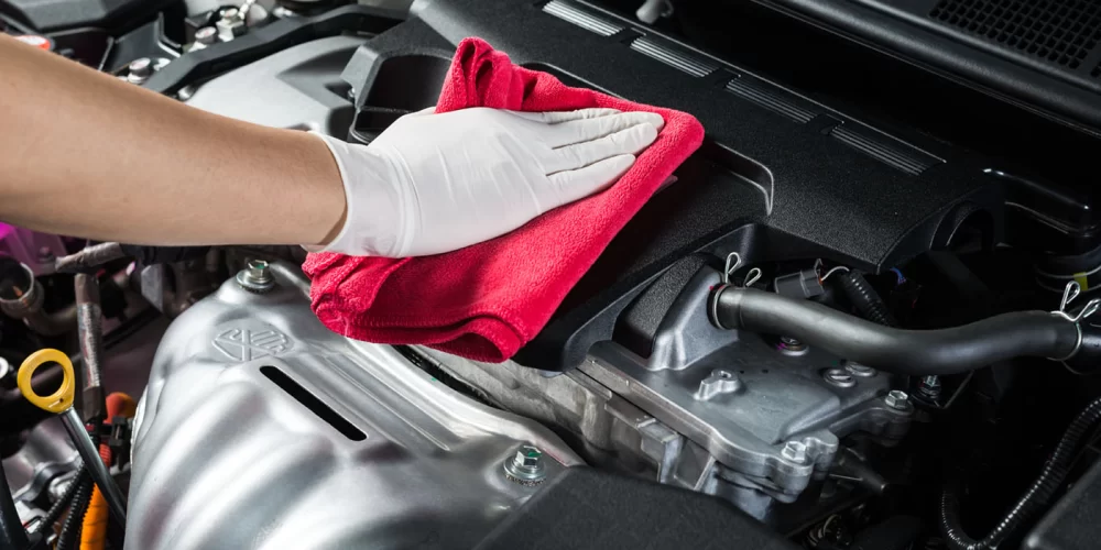 How to Clean Car Engine Bay Safely and Effectively: Tips and Expert Advice