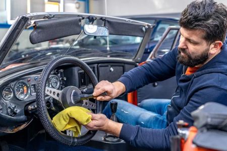 Expert Car Repair Services for Vintage Cars – Maintenance and Restoration Guide