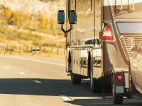 Tips for Towing a Car Behind an RV Safely and Efficiently