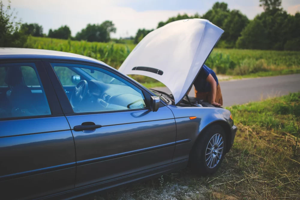 How to Get Roadside Assistance When Your Phone Is Dead: Practical Solutions and Tips