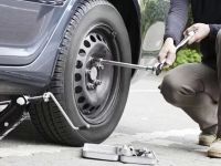 How to Replace Car Tires Safely: A Step-by-Step Guide for Drivers