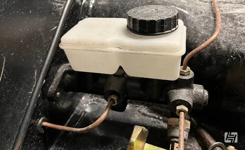 Understanding Your Car's Brake Master Cylinder Reservoir: A Complete Guide