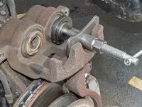 Understanding Your Car's Brake Caliper Piston Retractor: Function, Use & Safety