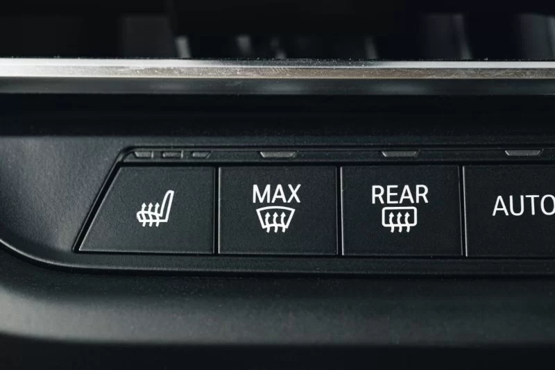 What to Do If Your Car's Dashboard Buttons Are Stuck: A Guide to Fixing the Issue