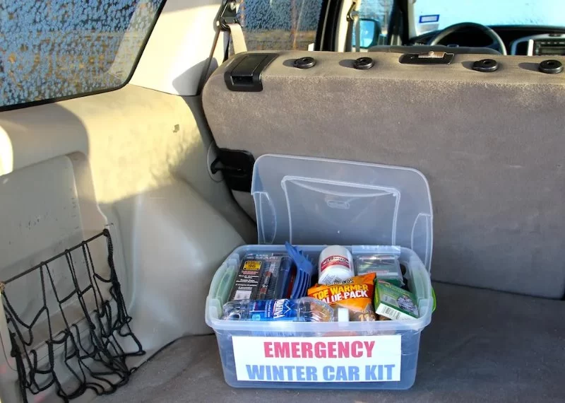 The Benefits of Using a Car Emergency Kit for Winter: Essential Items for Safety