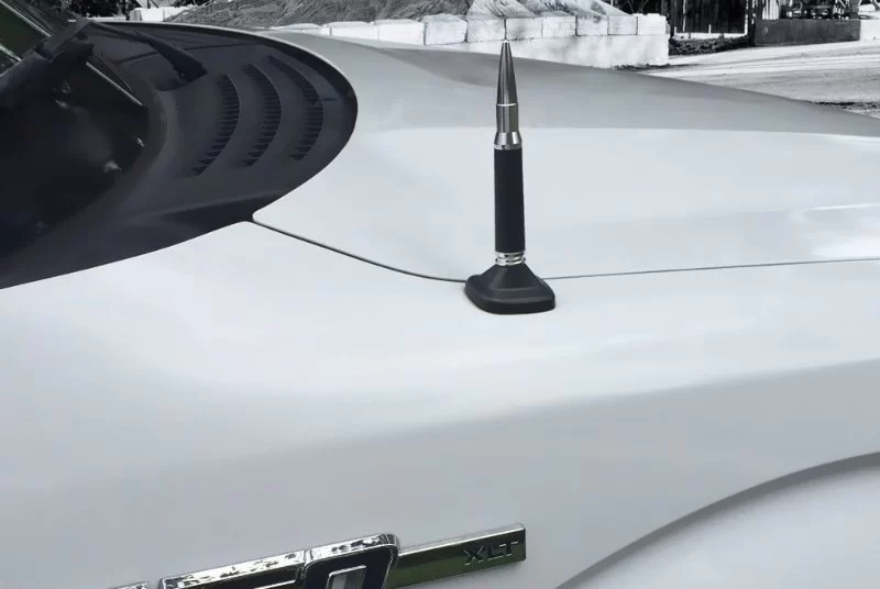 Tips for Maintaining Your Car's Antenna Mast Effectively