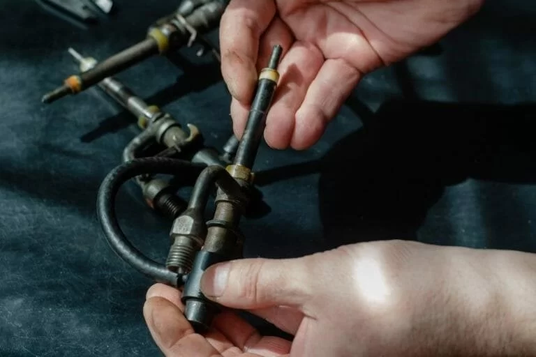 Understanding Your Car's Fuel Injector Seal – Symptoms, Fixes & Maintenance Tips