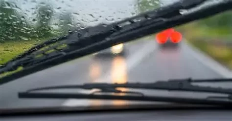 How to Safely Drive During a Severe Thunderstorm | Expert Tips