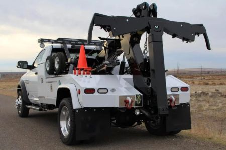 What to Do If Your Car's Dashboard Screen Is Not Responding | Rescue & Towing