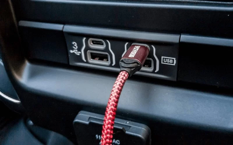 What to Do If Your Car’s USB Charging Port Is Intermittent and How to Fix It