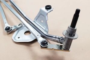Tips for Maintaining Your Car's Wiper Motor Linkage