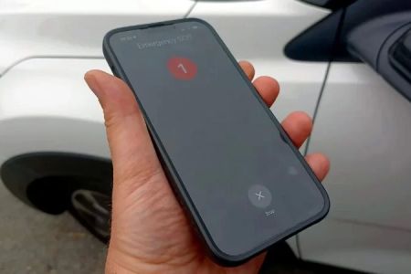 How to Use Your Cell Phone Smartly in an Emergency