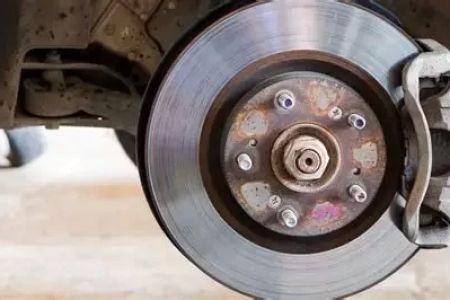 How to Diagnose Strange Vibrations While Driving — Wheel, Suspension, Brake or Drivetrain Issues