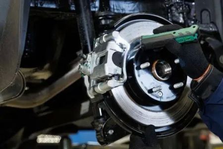 How to Determine if Your Car's Braking System is Functioning Properly