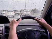 How to Drive Safely in the Rain: Tips for Protecting Your Heart and Car