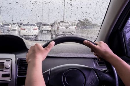 How to Drive Safely in the Rain: Tips for Protecting Your Heart and Car